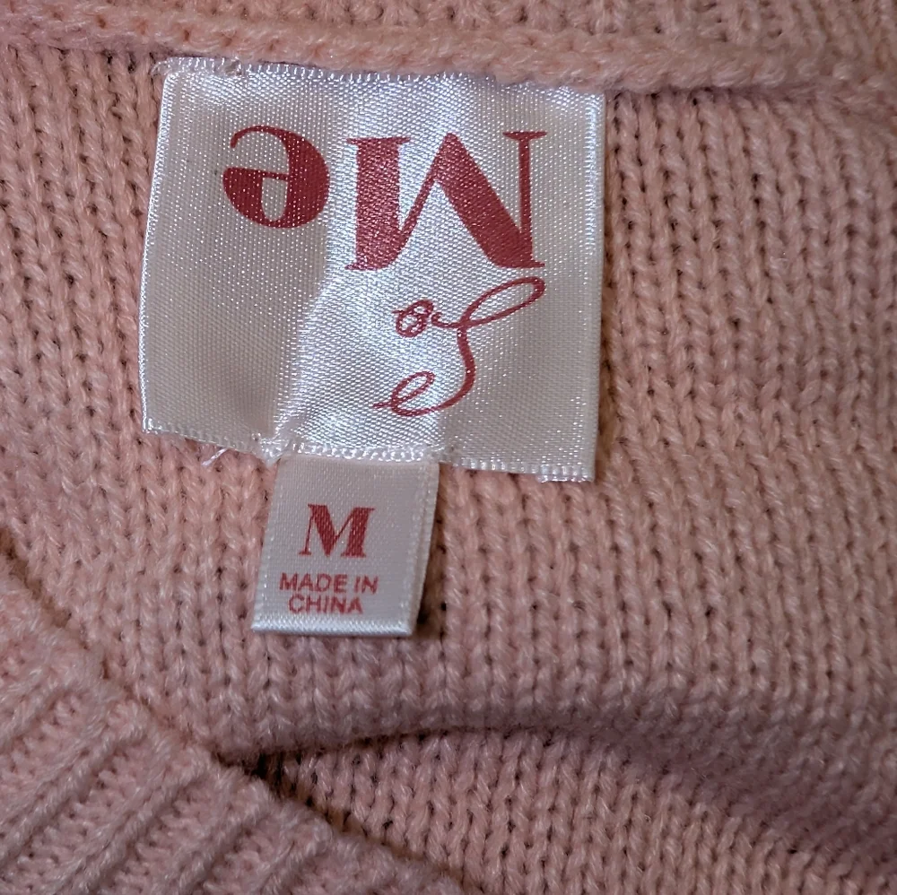 So Me Pink Cable Knit Sweater with Floral Embroidery Size Medium - Picture 7 of 7
